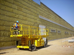 Obr. 2 Tepelná izolace ocelové konstrukce výrobní haly