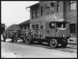 Obr. 2 Popelářský vůz Škoda Sentinel – Praha, konec 20. let minulého století